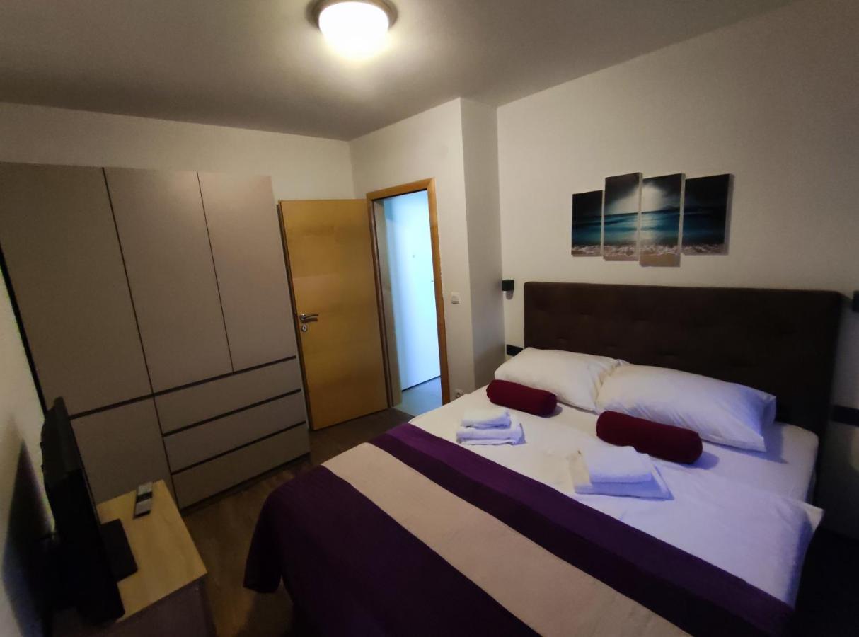 קרס Apartments Pongrac מראה חיצוני תמונה