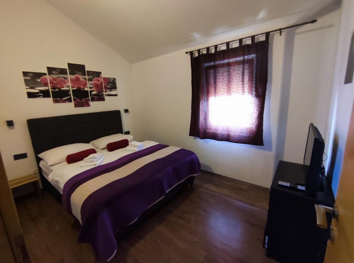 קרס Apartments Pongrac מראה חיצוני תמונה