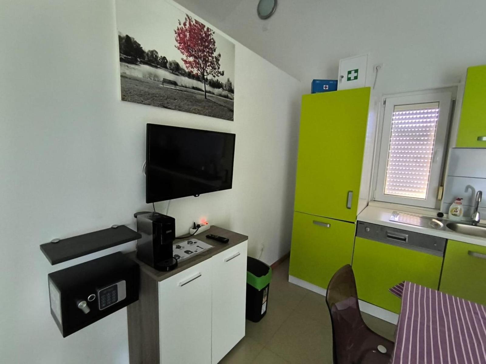 קרס Apartments Pongrac מראה חיצוני תמונה