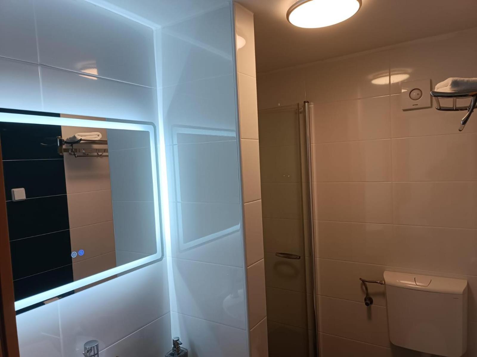 קרס Apartments Pongrac מראה חיצוני תמונה