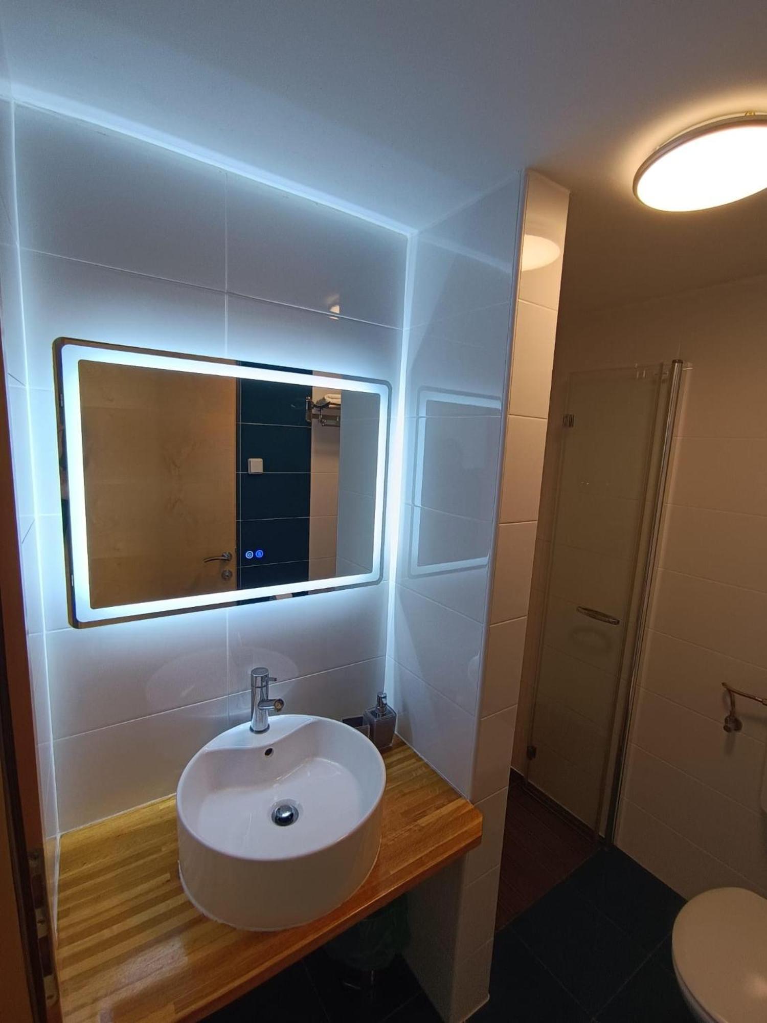 קרס Apartments Pongrac מראה חיצוני תמונה