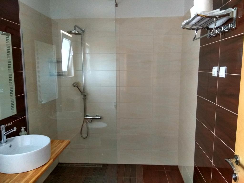 קרס Apartments Pongrac מראה חיצוני תמונה